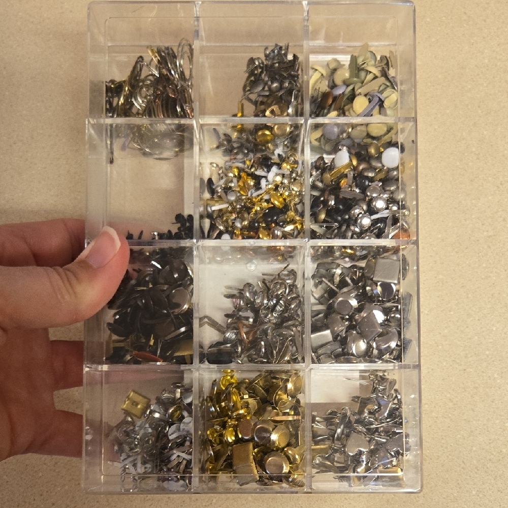 Assorted Metal Fasteners in Organizer Box For Crafts Scrapbooking - Picture 5 of 12